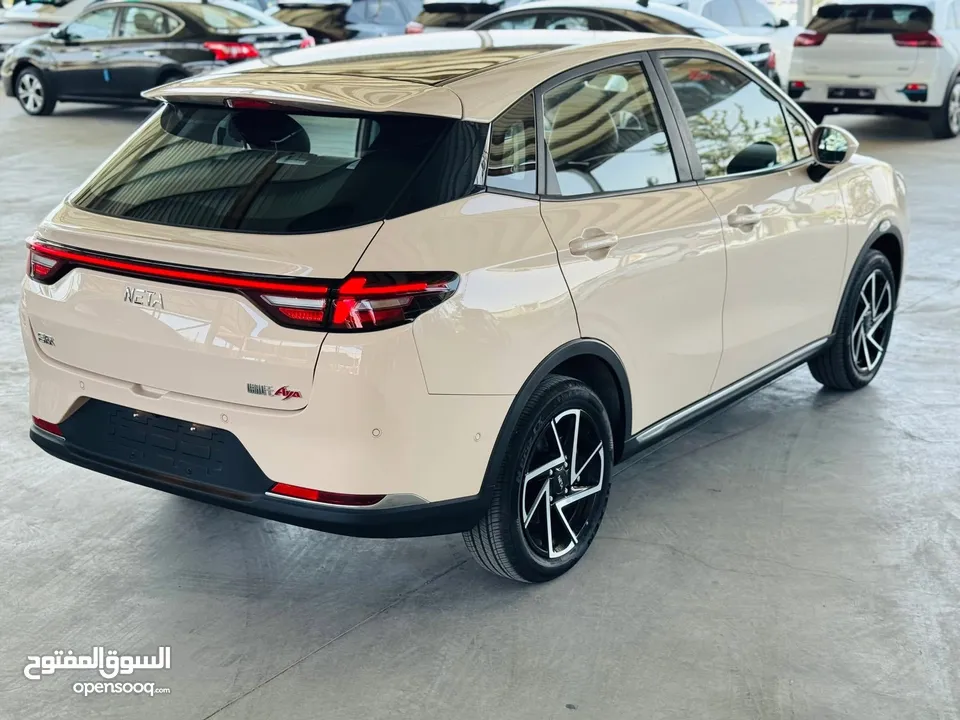 نيتا ايه Aya موديل 2023 برو اعلى صنف ممشى 8 الاف شبه زيرو لون بيج سقف اسود