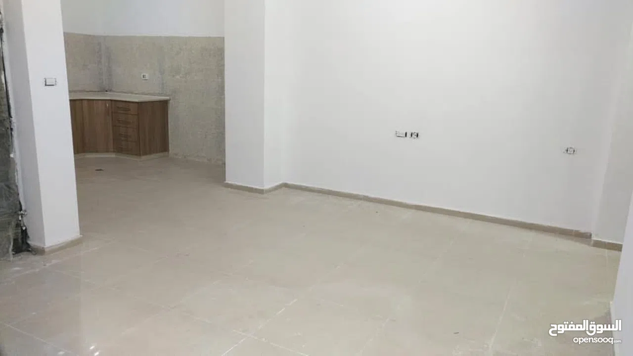 شقة مشطبة حديثا للبيع