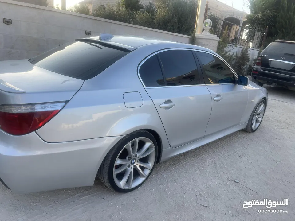 BMW  E60 525 2006