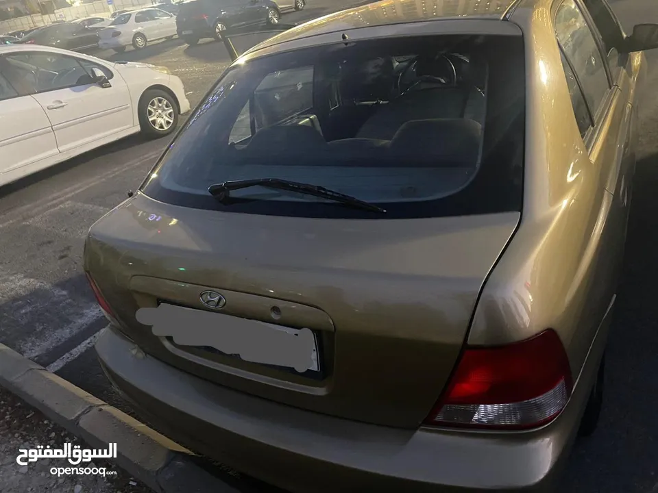هيونداي أكسنت لون ذهبي مميز موديل فيرنا