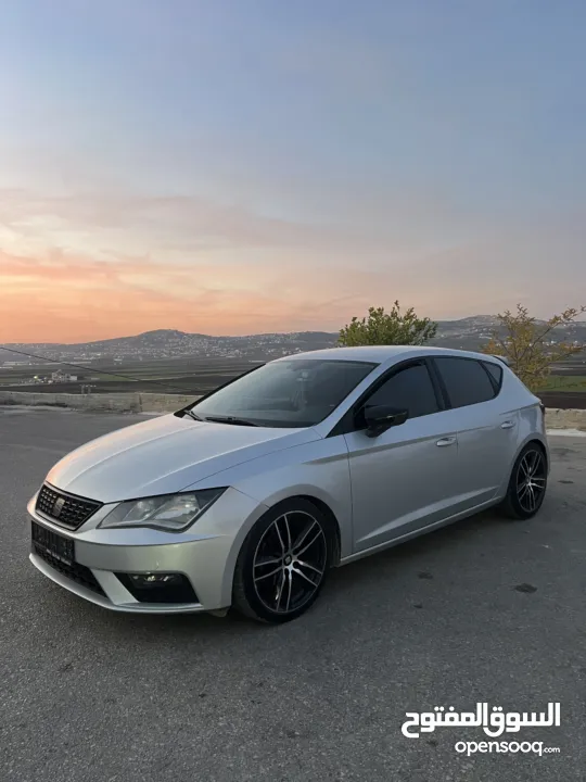 Seat Leon 2018 / جير عادي / مميزة وبسعر مميز