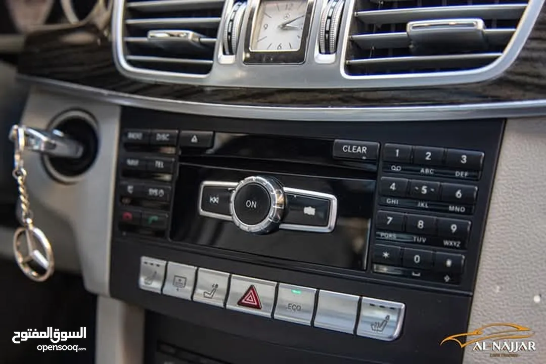 Mercedes E200 Avantgarde Amg kit 2015  السيارة وارد و بحالة الوكالة
