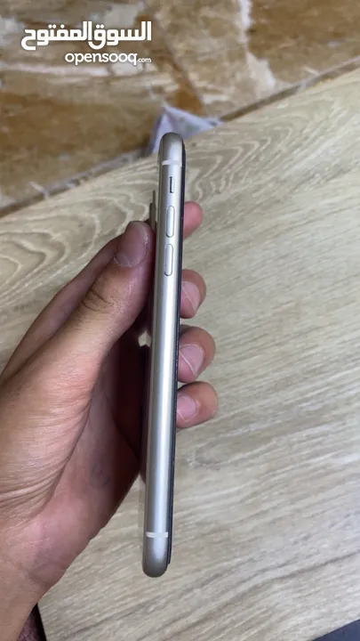 آيفون 11 استعمال خفيف