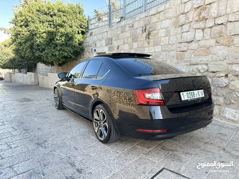 سكودا اوكتافيا RS 2019