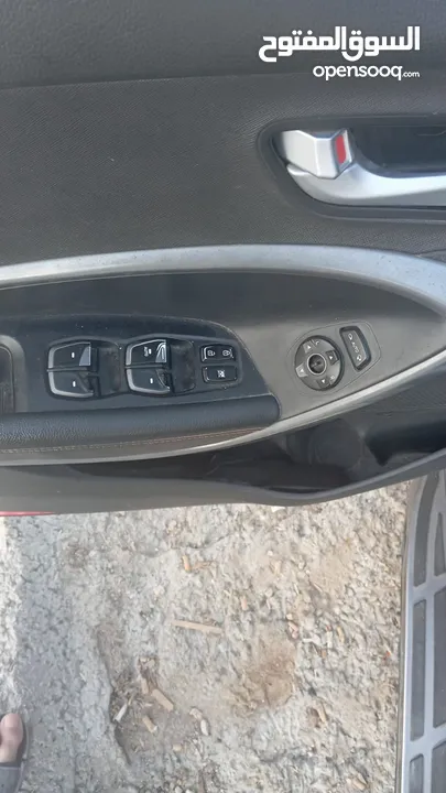 هواندي سنتافي 2013