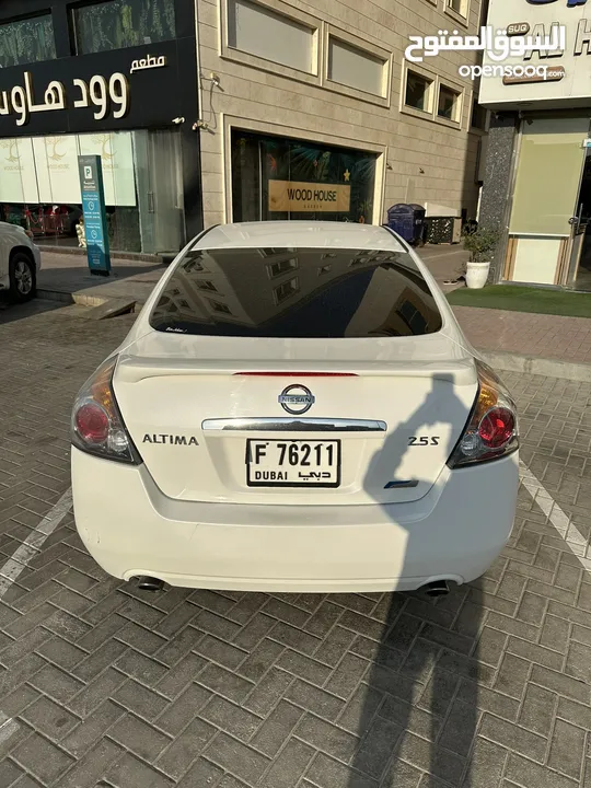 Nissan Altima model 2009