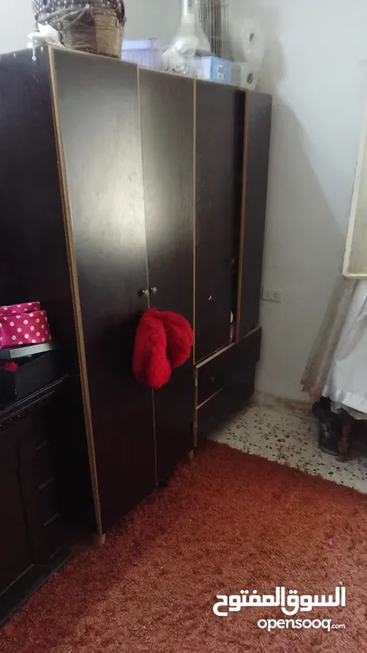 بسم الله ماشالله غرفه نوم للبيع مستعمل بس بصلاه عل نبي نضيفه