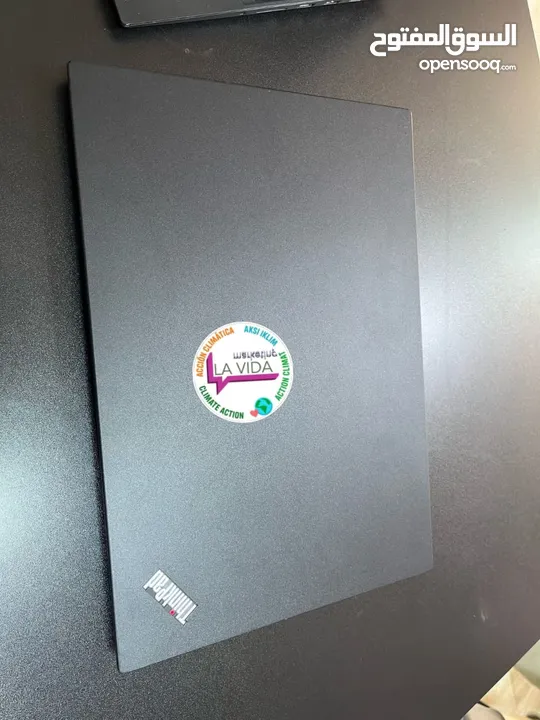 نوع الجهاز Lenovo Thinkpad  يوجد اكثر من جهاز وكل جهاز سعر حسب المواصفات ابتداء من 100