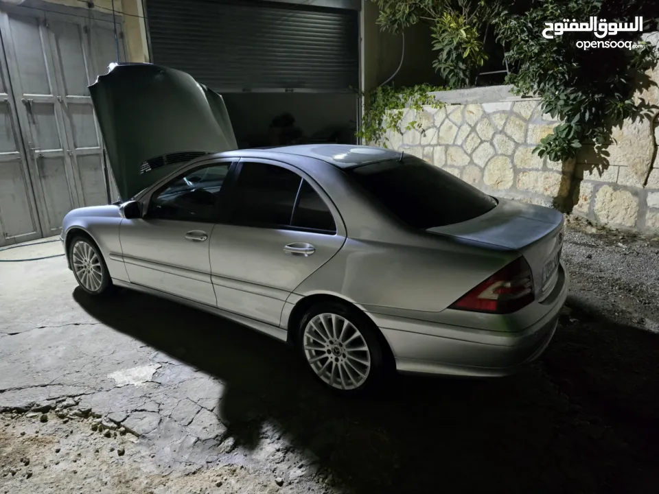 مرسيدس c220 2007