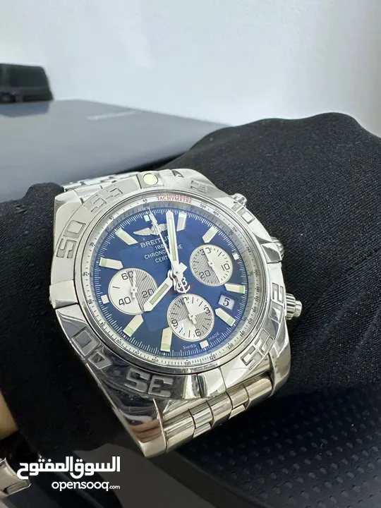 breitling B01  للبيع