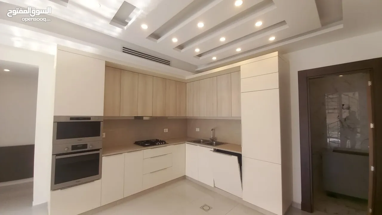 شقة غير مفروشة للايجار في دير غبار ( Property 40370 ) سنوي فقط