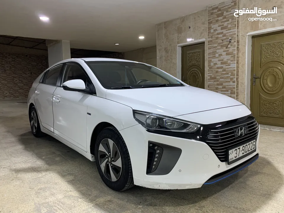 Hyundai loniq Hybrid 2016