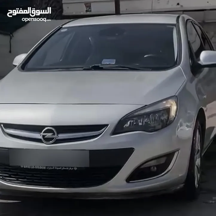 اوبل استرا 2012