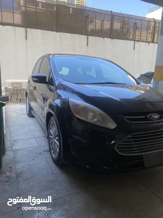 Ford C-max 2013 black  فورد سي ماكس 2013 لون اسود ملوكي  مالك اول مميزه ممشى جدا قليل