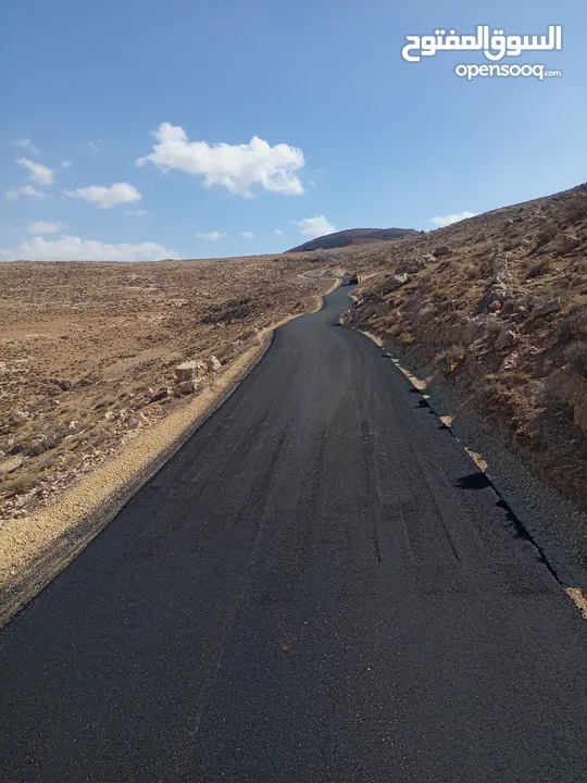 تزفيت ساحات وعزل اسطح