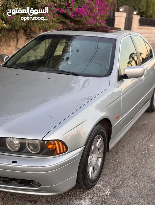 BMW E39 دب