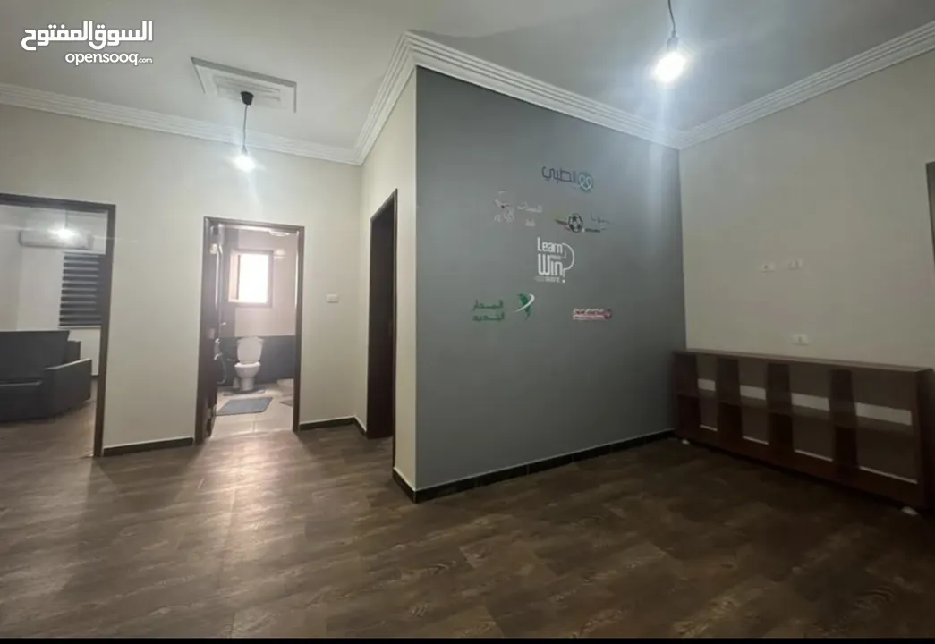 شقة مكتبية بالمولد في زناتة الجديدة