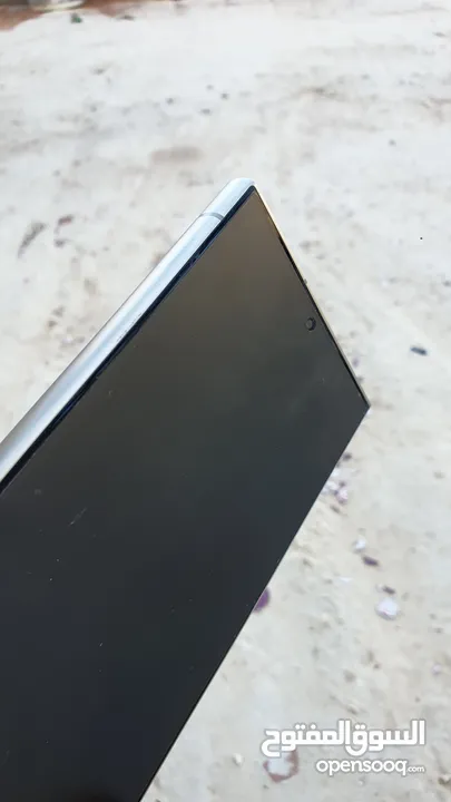 بحاله ممتازه وسعر ممتاز s24 ultra شوف الوصف