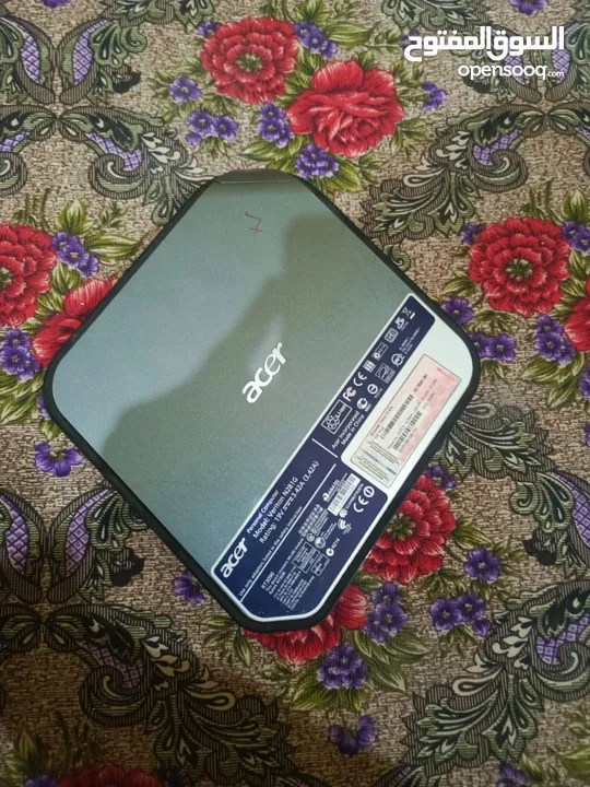 جهاز كمبيوتر مكتبي  مني جميل وخفيف