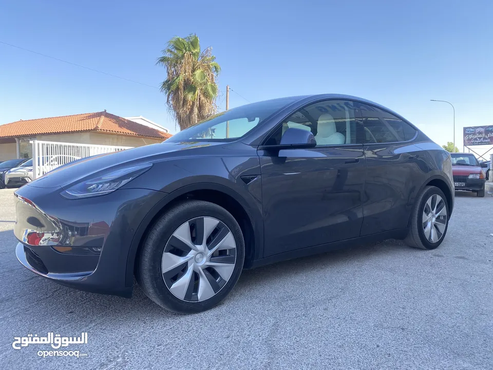 TESLA Y LONG RANGE 2021