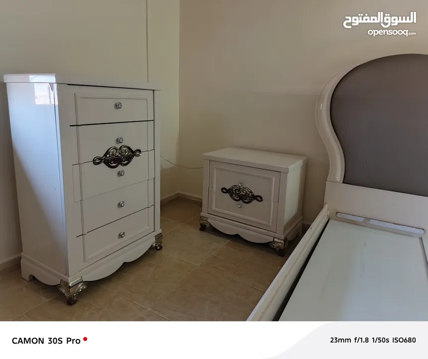 غرفة نوم مستعملة للبيع