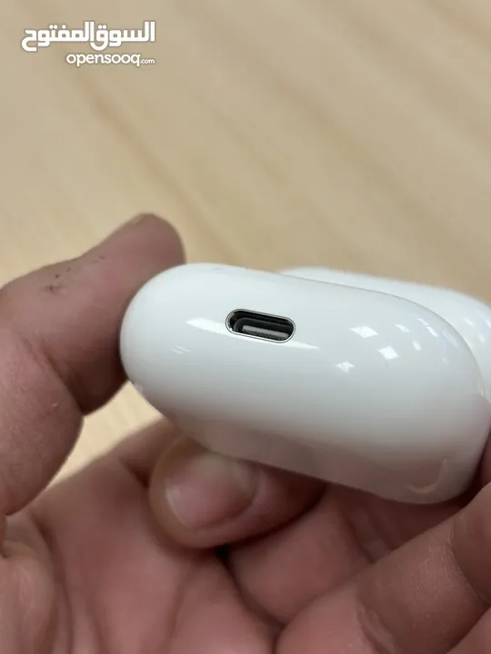 Apple AirPods 4