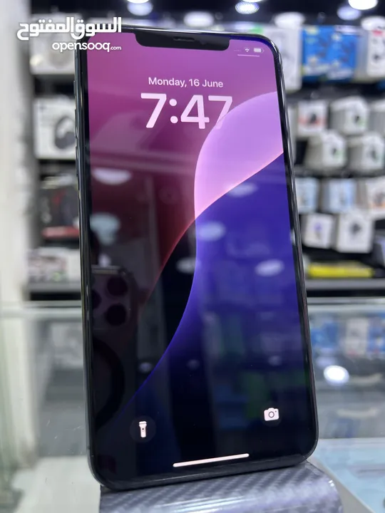 iPhone 11 Pro Max 256 GB ايفون 11 برو  ماكس مستعمل بحالة الوكالة غير مفتوح او مصلح  ( كفالة محل 14 )