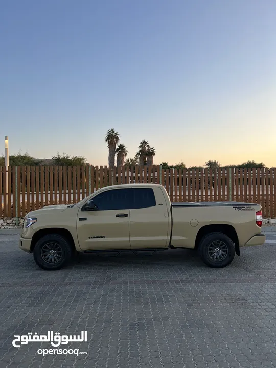 Tundra TRD sport Sr5 2018