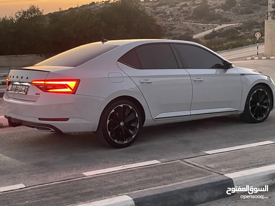 ŠKODA SUPER B SPORT LINE FACE LIFT