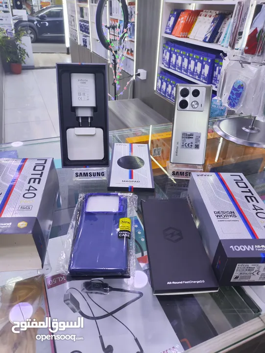 الاحديث note 40 pro plas تيتانيوم جيجا 256 رام 24 معه كامل اغراضو الاصلية متوفر توصيل