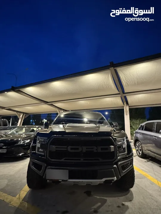 Ford f150 raptor 2018  Clean tittle فحص كامل performance لون اسود فحص كامل