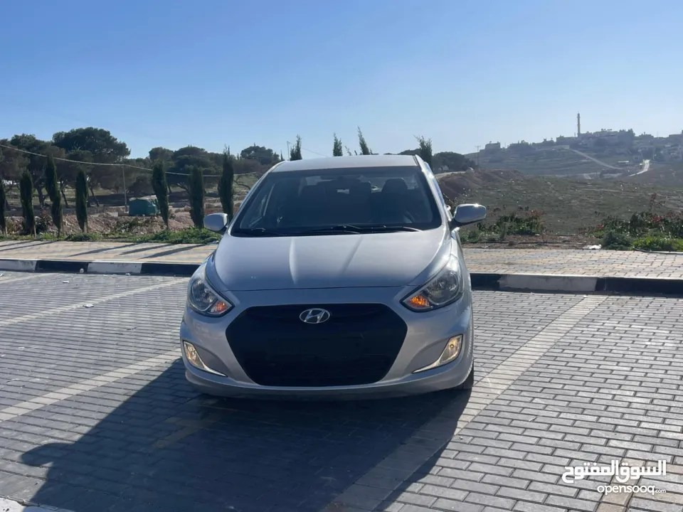 هونداي اكسنت 2016 اصل كوري عدد 2 لون ابيض ولون فضي / وبيكانتو 2019 /هوندا سيفيك 2008