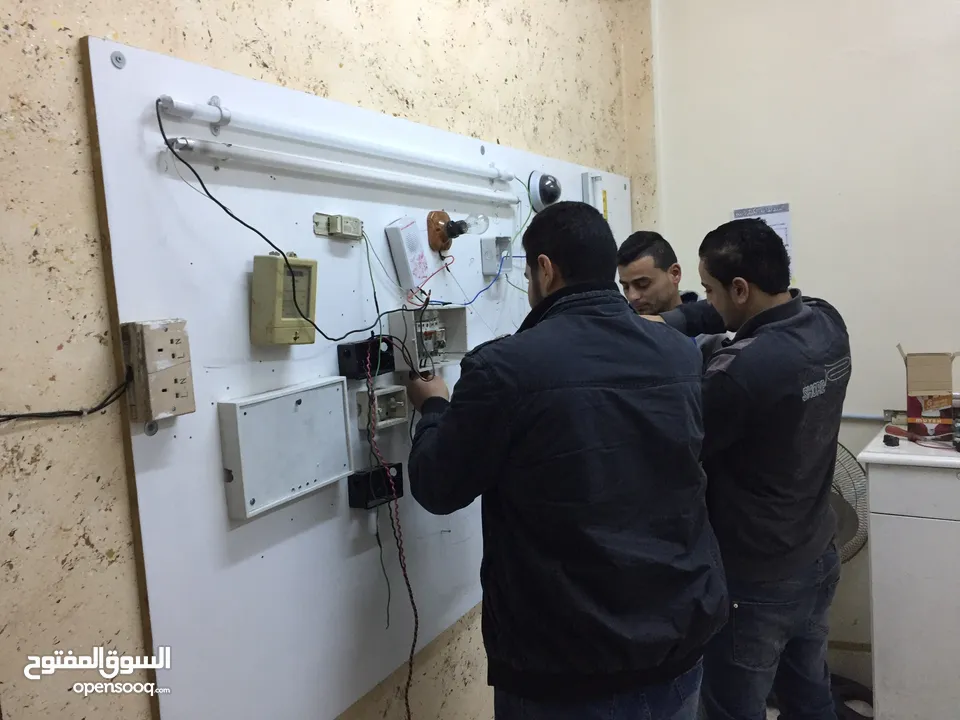 دورات المركز العالي للتدريب المهني شهادات معتمدة وسط البلد مقابل المدرج الروماني