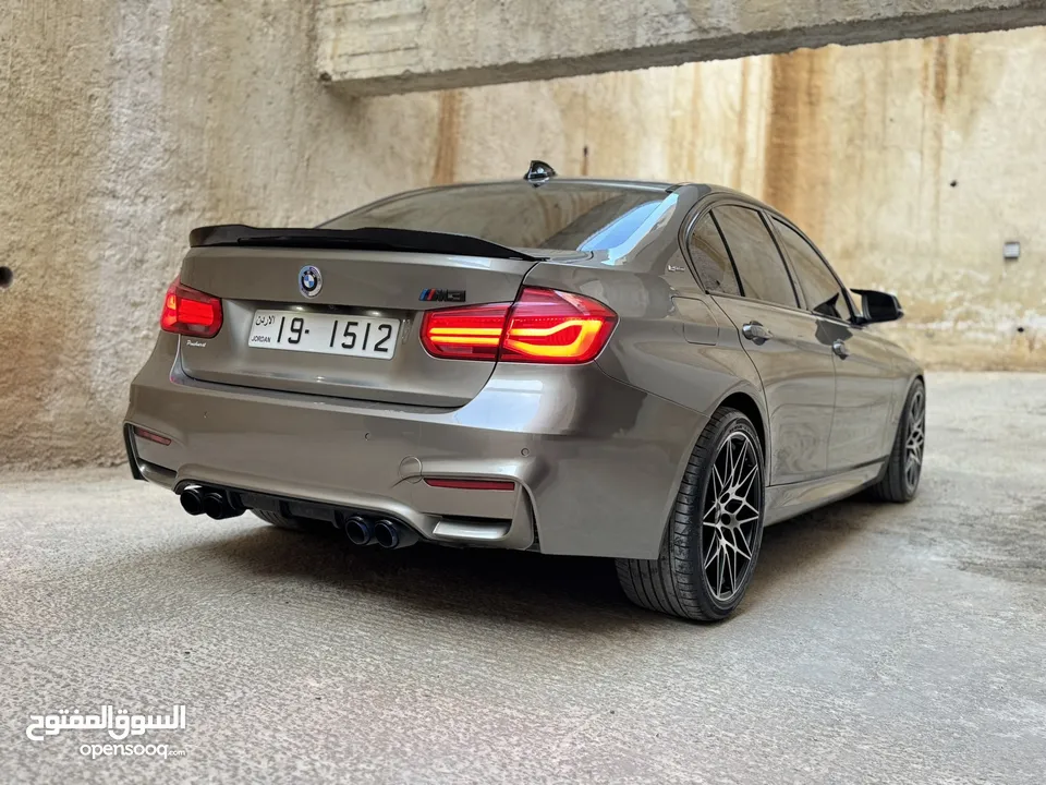 BMW 330e Plug in 2017  Body kit M3  320HP  Original
