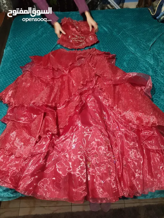فستان خطوبه عدد2 تركي ثقيل والباقي حفلات وسهرات كلهم 100
