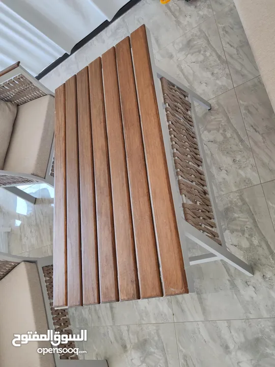 طقم خارجي مناسب لحديقة/ برندة