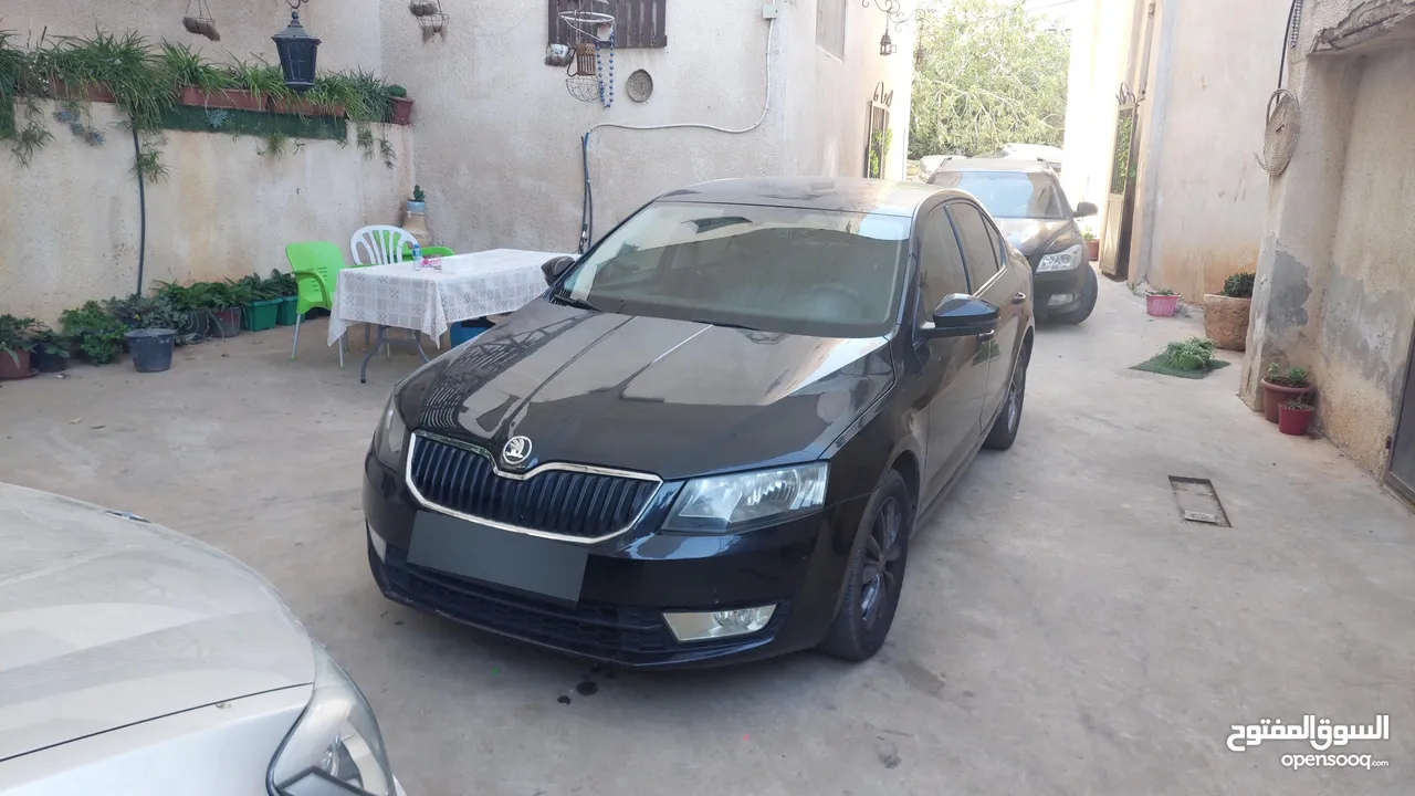 اوكتافيا 2014 جير صالون