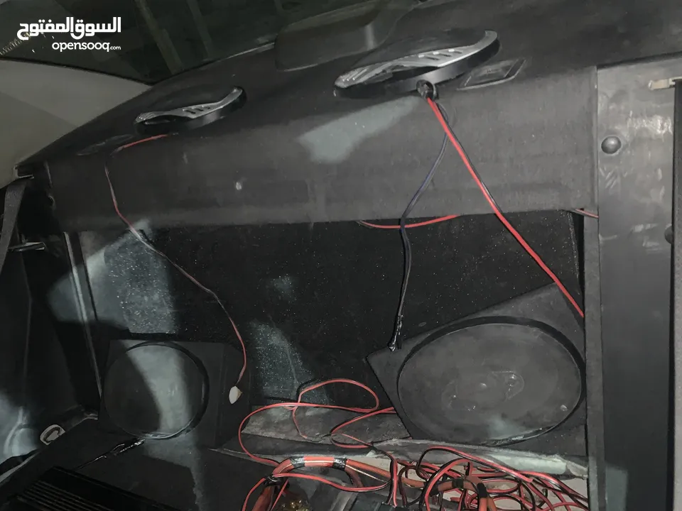 عدة صوت مستعملة في حالة جيدة