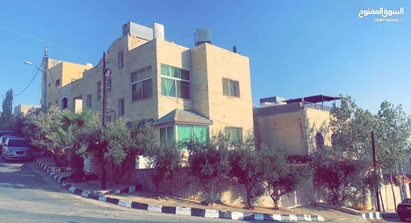 بيت مستقل على شارعين مُطل بسعر مغري جداً