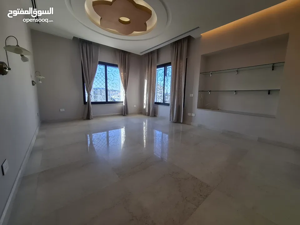 شقة شبه مفروشة للإيجار ( Property 43386 )-175083960