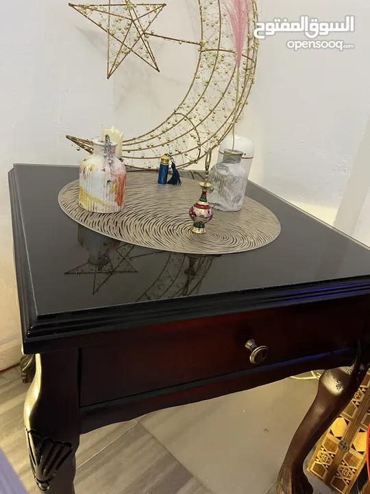 طاولات غرفة جلوس