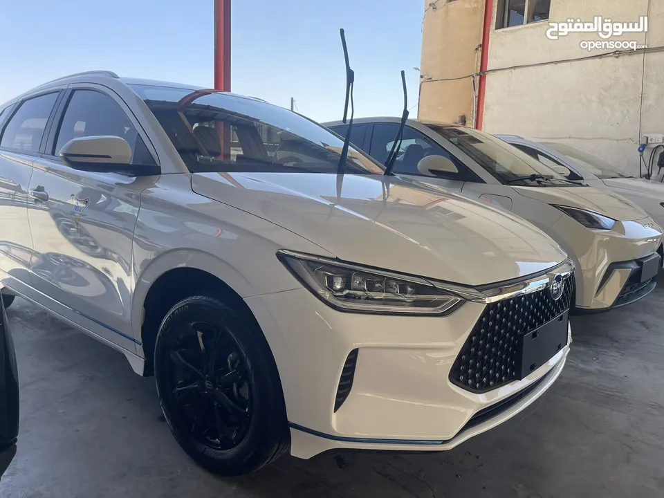 E2 2021  لكجري اعلى صنف بطاريه  فحص 95٪؜  ممشى فعلي بطاريه كبيره 405 كيلو  كرت ابيض