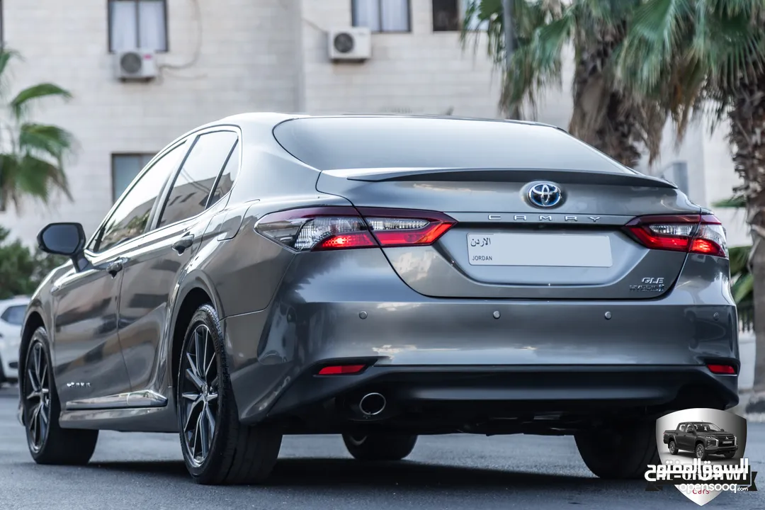 Toyota Camry Gle 2023  السيارة بحالة ممتازة جدا و قطعت مسافة 70,000 كيلو متر