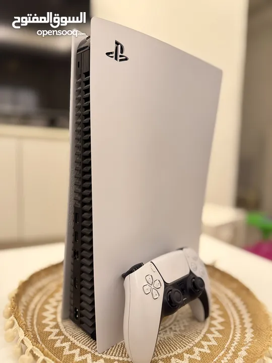بلايستيشن 5 نظيف جدا بحال الوكالة استعمال خفيف جدا playstation5 بليستيشن 5 نظيفة جدا بحال الوكاالة