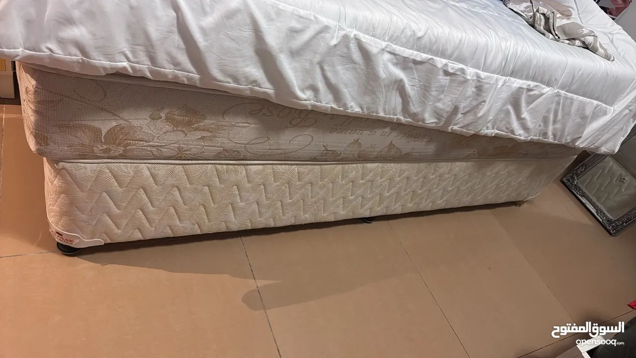 Moving out furniture(sofa bed base bar chairs bicycle) Abu Dhabi Kahlifa City