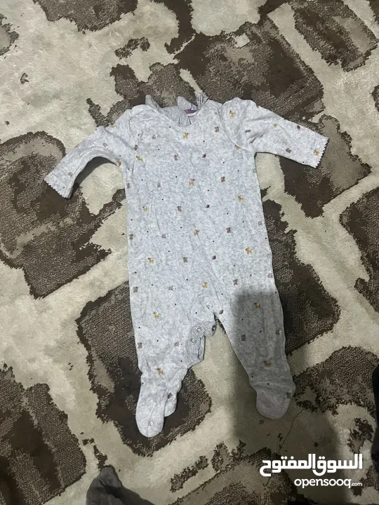 ملابس بيبي