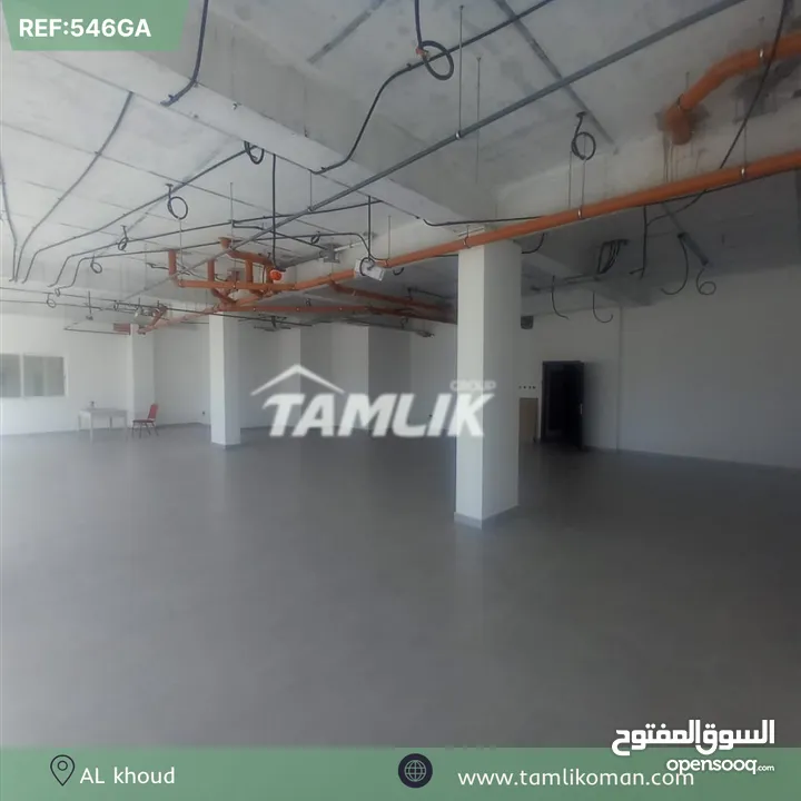 Showrooms area for Rent in AL khoud  REF 546GA