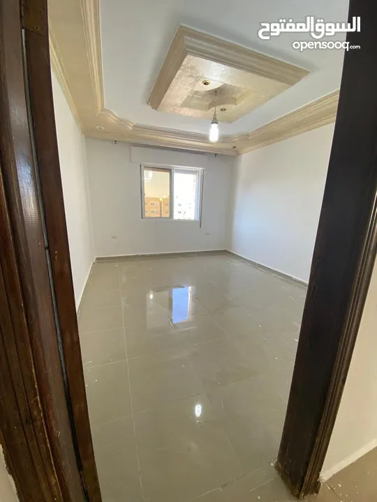شقة للبيع طابق رابع بالقرب من دوار صحارى
