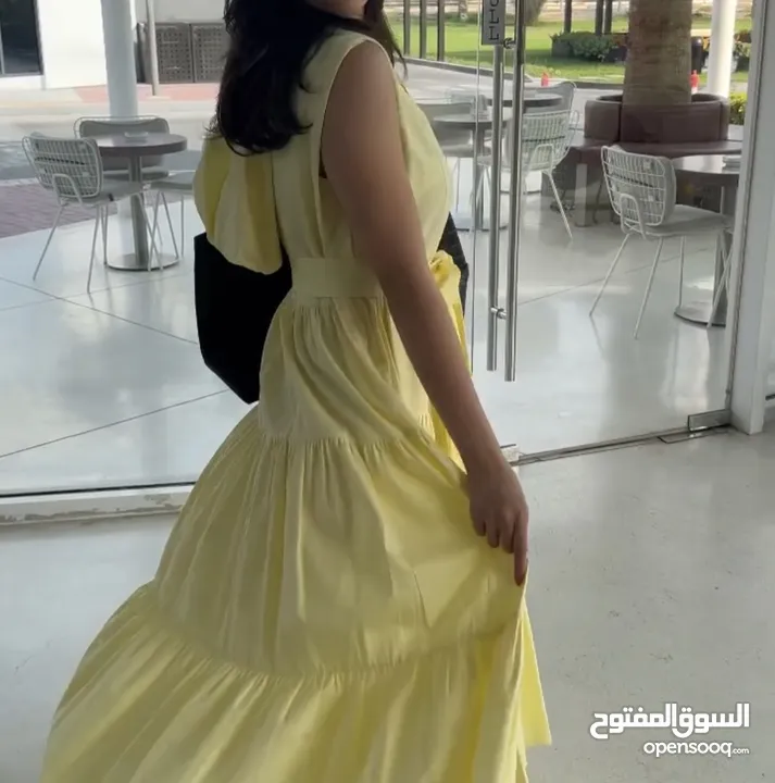 فستان طويل اصفر
