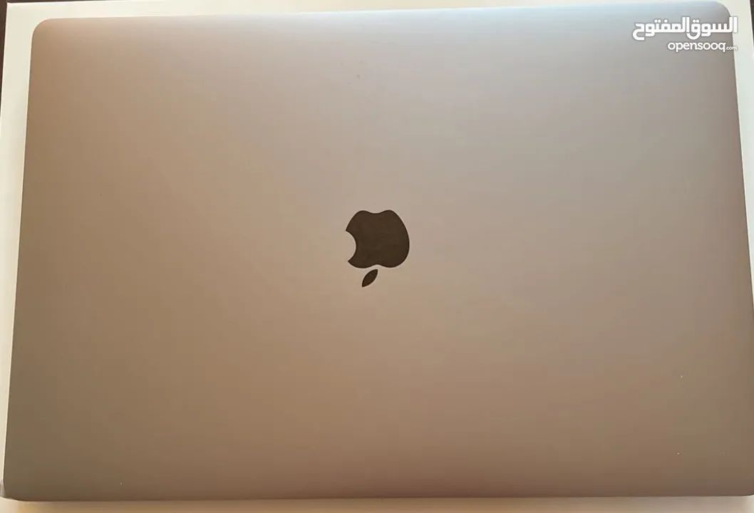 MacBook Pro 15.4 inch 2018